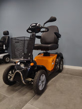 Afbeelding in Gallery-weergave laden, Solo 4 scootmobiel | 2022