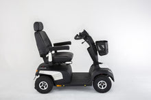 Afbeelding in Gallery-weergave laden, Invacare Comet Pro