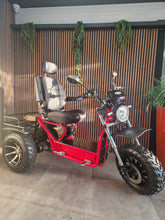 Afbeelding in Gallery-weergave laden, Invader Xtreme - Nieuw bij Scootmobiel Friesland!
