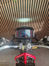Afbeelding in Gallery-weergave laden, Invader Xtreme - Nieuw bij Scootmobiel Friesland!
