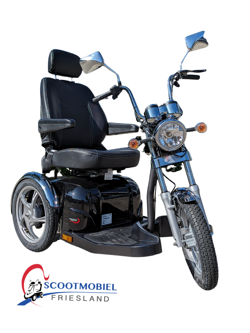 De Sportrider driewiel scootmobiel lijkt op een Harley-Davidson motor 