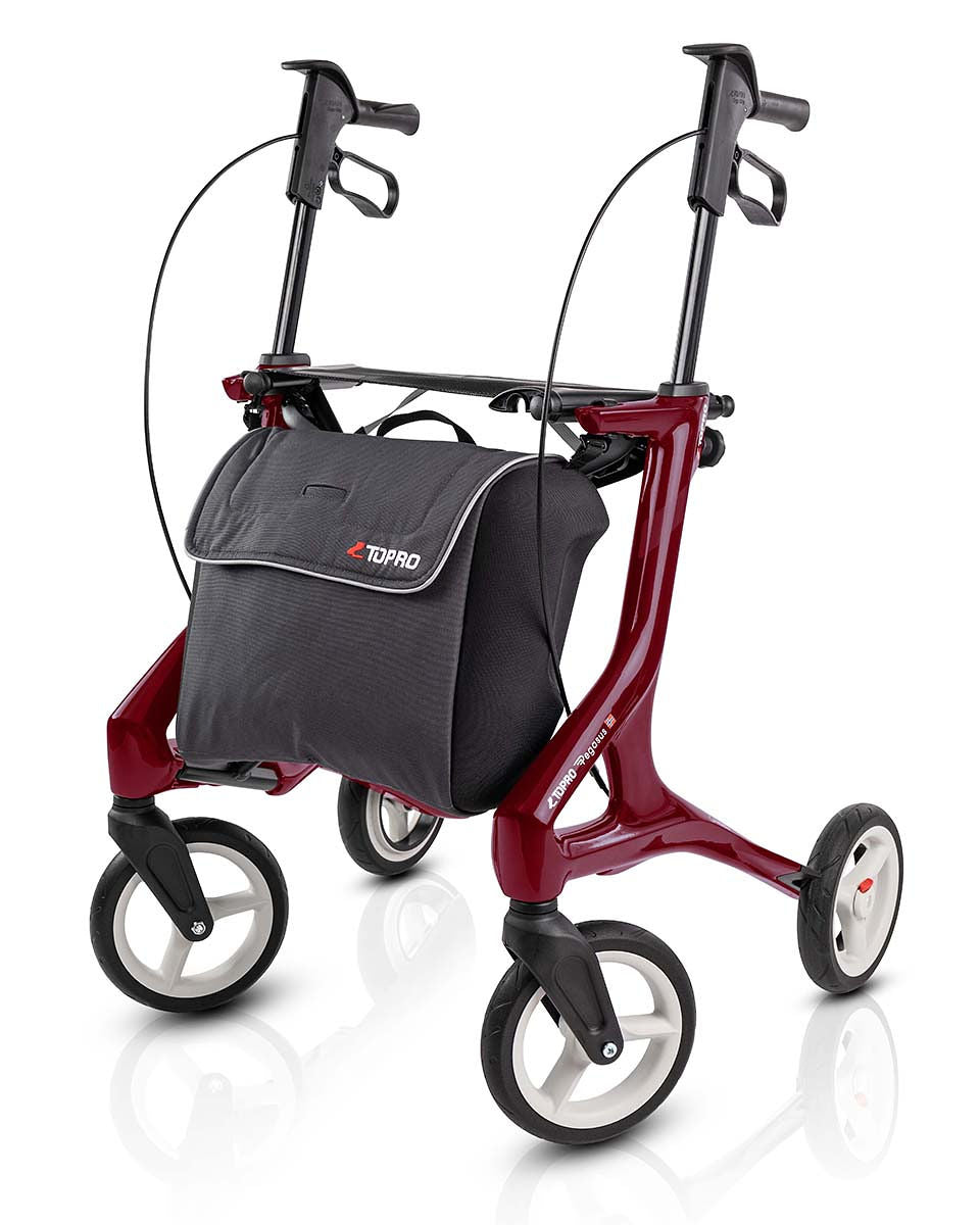 De Topro Pegasus rollator in een carbon uitvoering waardoor deze makkelijk te tillen is