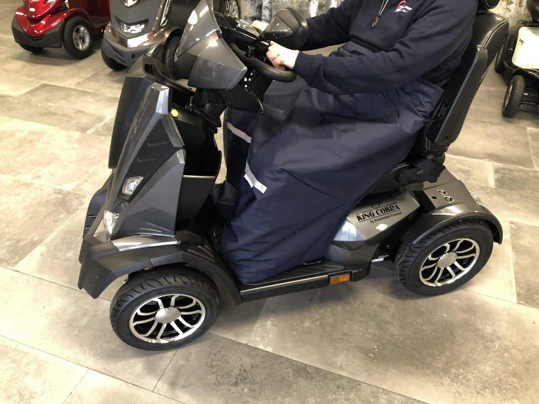 Een beenhoes voor op de scootmobiel